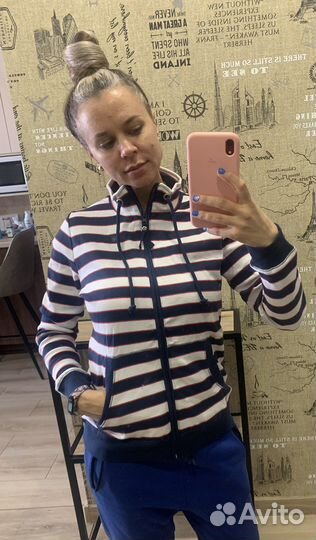 Мастерка новая женская