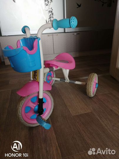 Трехколесный велосипед