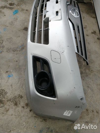 Бампер передний Nissan Note E11