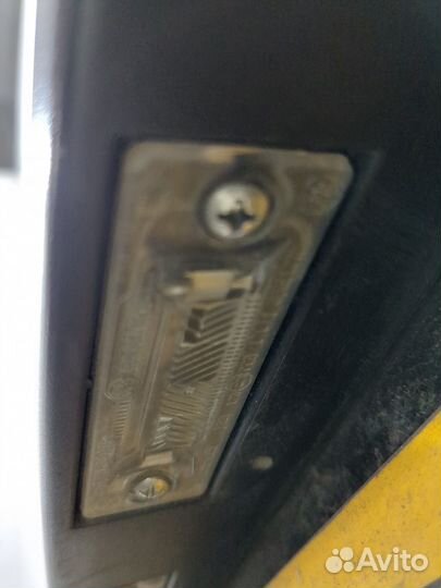 Двигатель стеклоочистителя задний Volkswagen Caddy