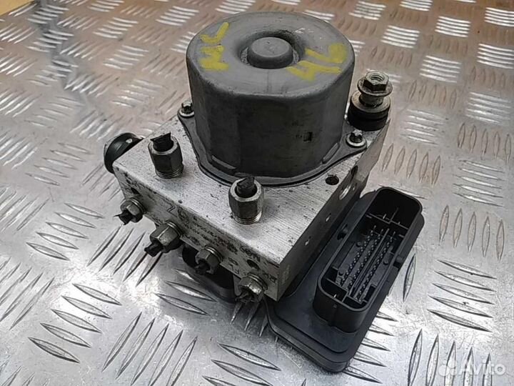 Блок управления тормозами/насос ABS Nissan X-Trail