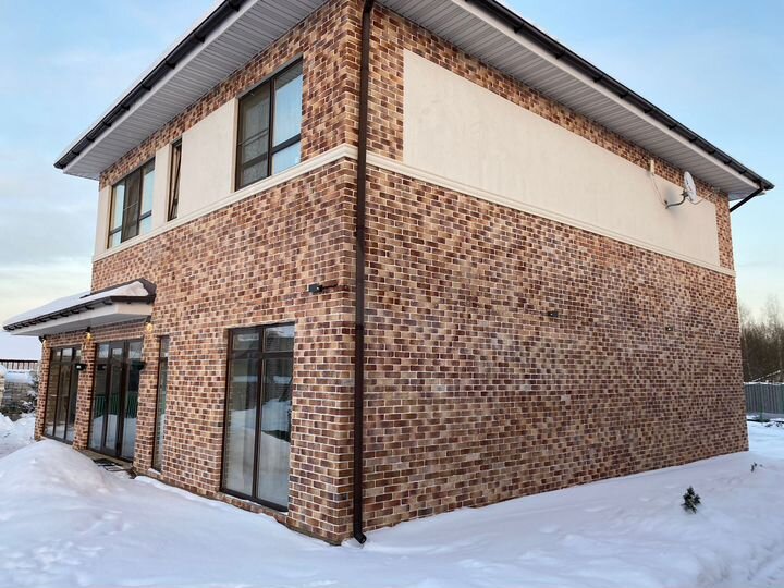 Дом 203 м² на участке 15,8 сот.