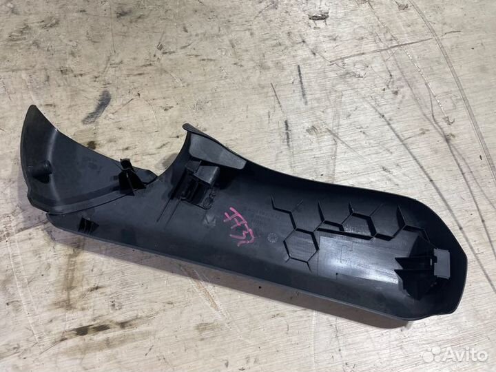 Пластик сиденья передний левый Mercedes-Benz