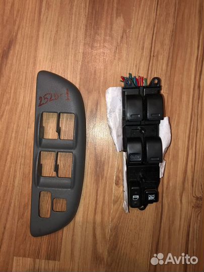 Блок управления стеклоподъемника