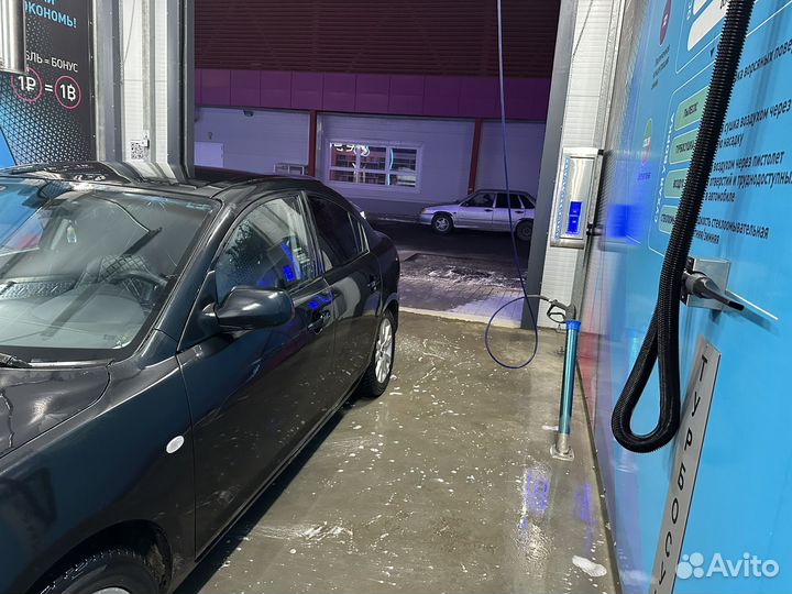 Mazda 3 2.0 МТ, 2007, 200 000 км