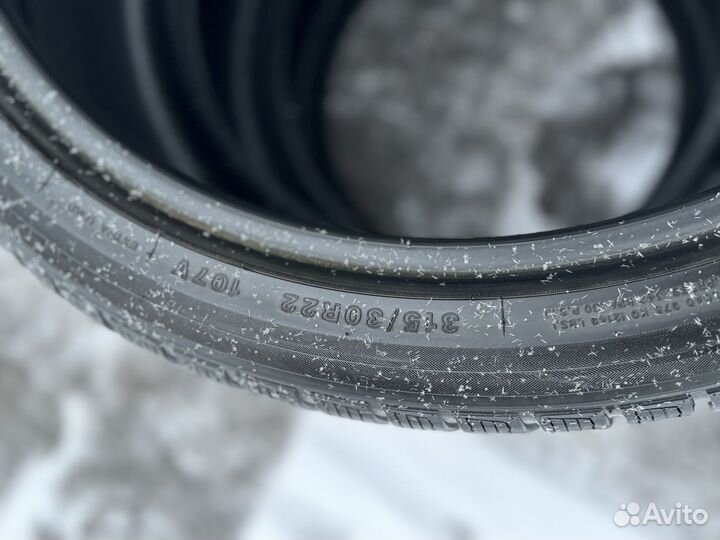 Gripmax SureGrip Pro Winter 275/35 R22 и 315/30 R22 104V