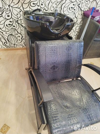 Парикмахерское оборудование б/у