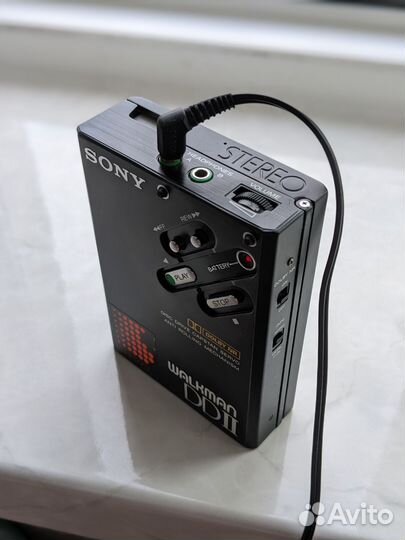 Кассетный плеер Sony Walkman WM-DD2