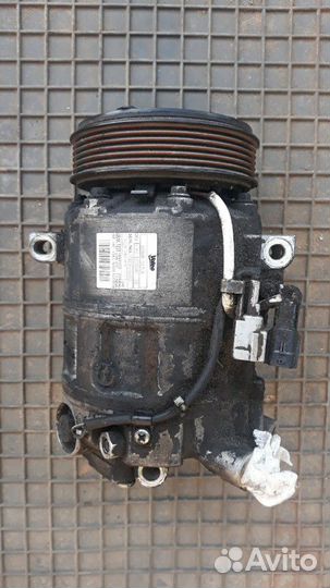 Компрессор кондиционера Nissan