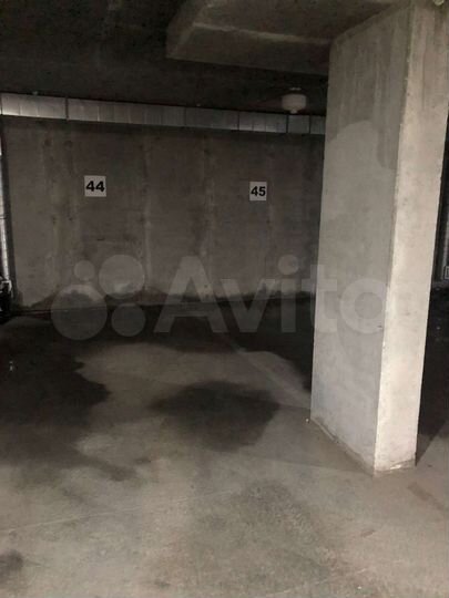 Машиноместо, 16 м²