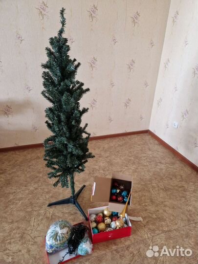 Елка искусственная