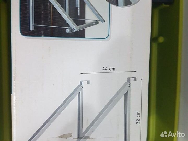 Вешалка надверная складная