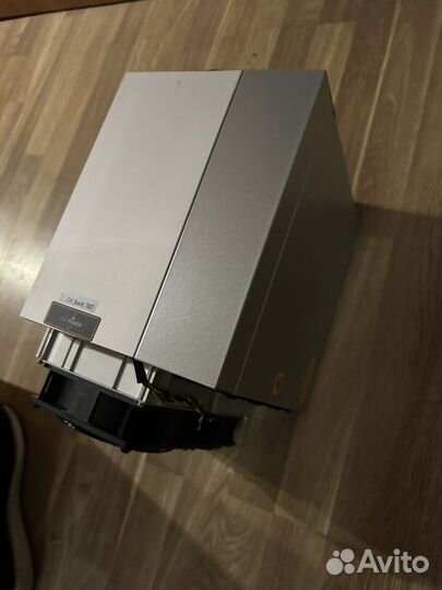 Antminer l7 9050m новый в наличии
