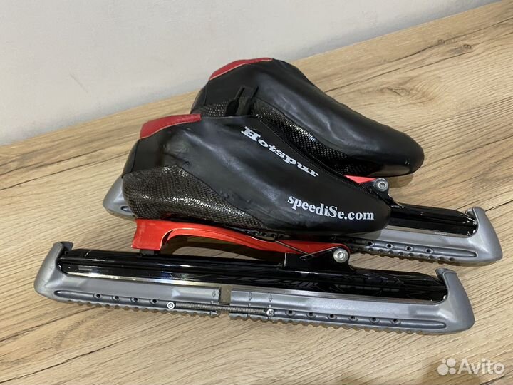 Конькобежные коньки