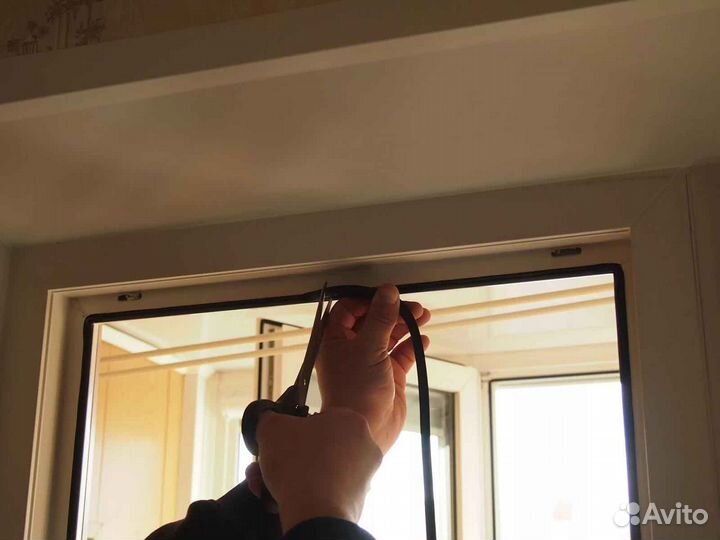 Уплотнитель Veka RAL3235