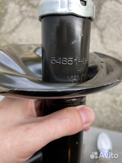 Амортизатор передний левый Elantra HD (06-12)