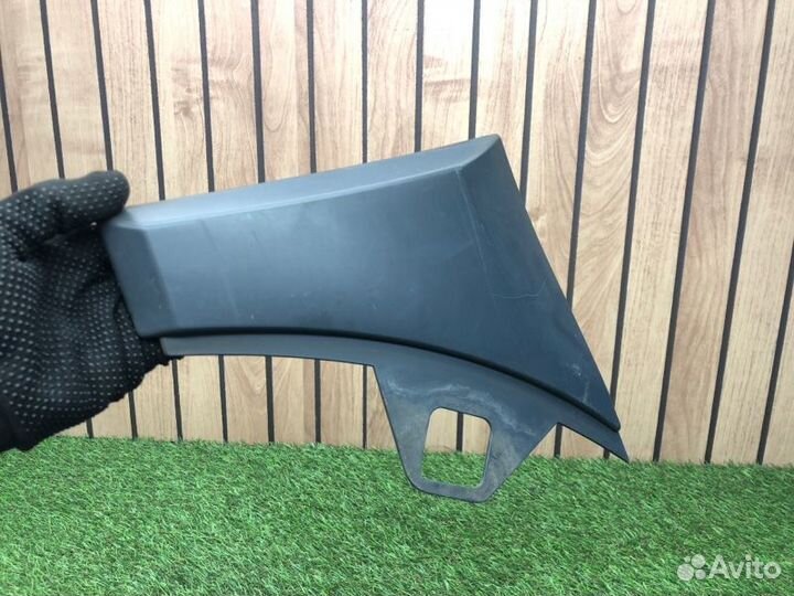 Накладка кузова задняя левая Ford Transit TTG