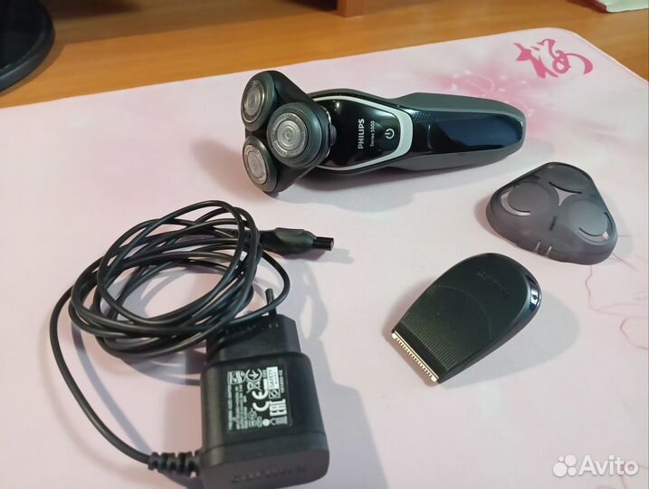 Бритва электрическая philips новая