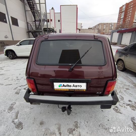 LADA 4x4 (Нива) 1.7 МТ, 2014, 185 000 км