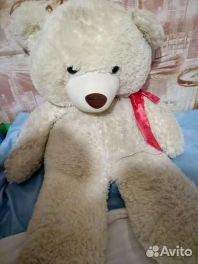 Плюшевый медведь