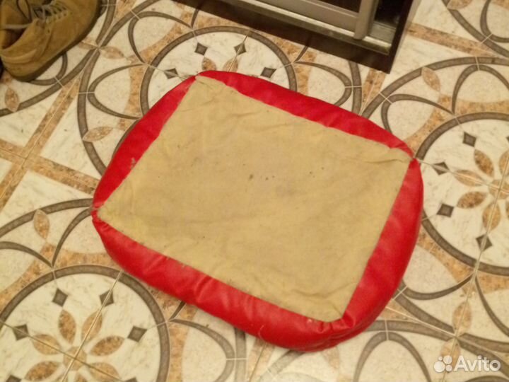 Лежанка для кошек или собак