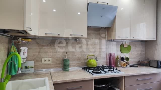 3-к. квартира, 65 м², 1/9 эт.