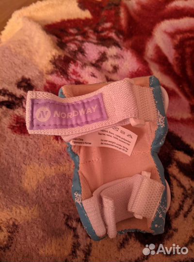Продаются детские налокотники б/у фирмы Norway
