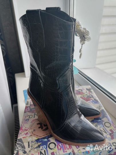 Сапоги женские