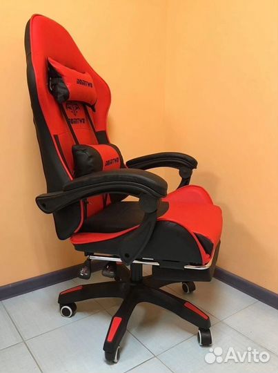 Компьютерное игровое кресло геймерское с массажем