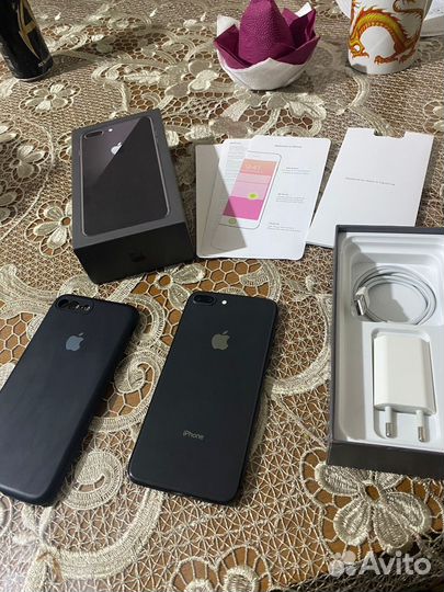 iPhone 8 Plus, 64 ГБ