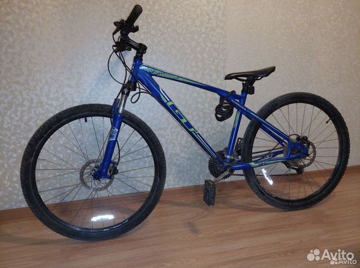 Велосипед GT 27.5