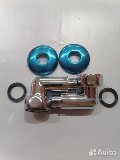 Угловое соединение для полотенцесушителя