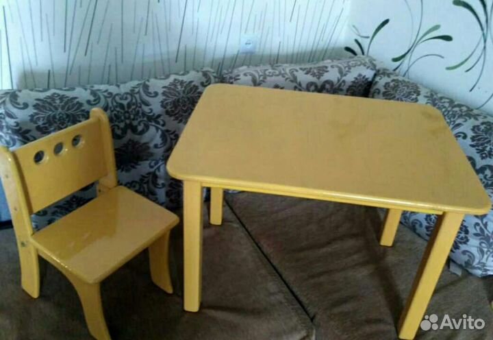 Детский стол и стул