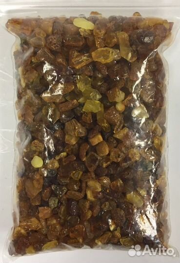 Янтарь натуральный, кусочки, общий вес 62 г. (сост