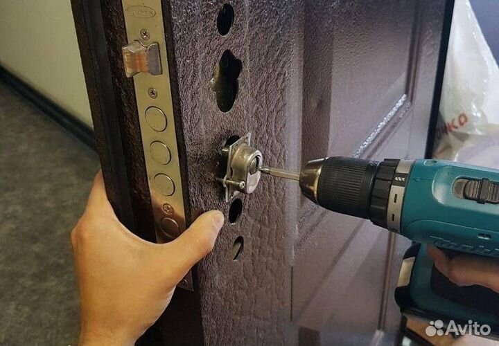 Монтаж / Врезка / Ремонт замков