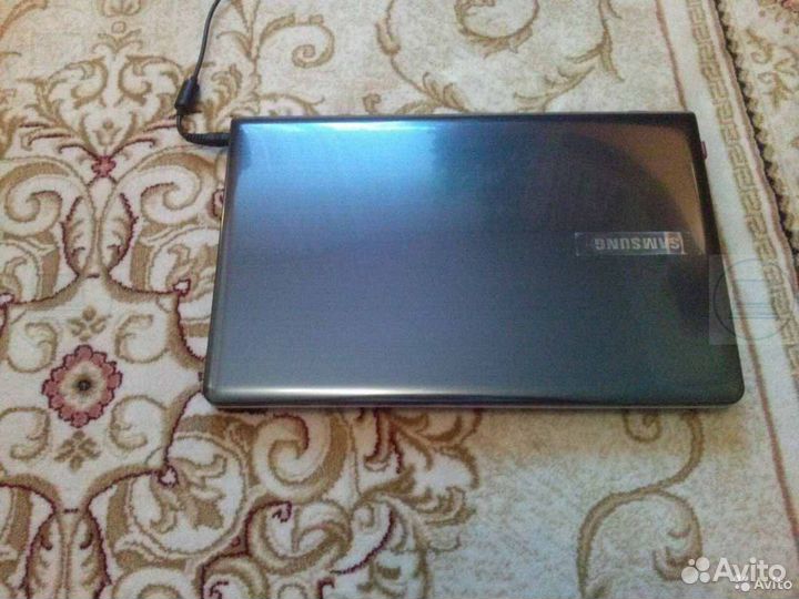 Ноутбук Samsung NP355V5C-S04RU 4CV