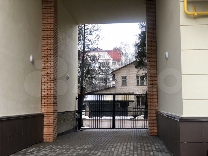 2-к. квартира, 80,1 м², 4/10 эт.