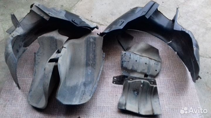 Подкрылок передний левый правый Fiat Albea 2007г