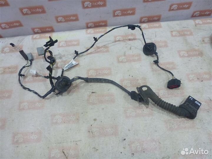 Проводка двери Ford Focus CB4 asda 2010