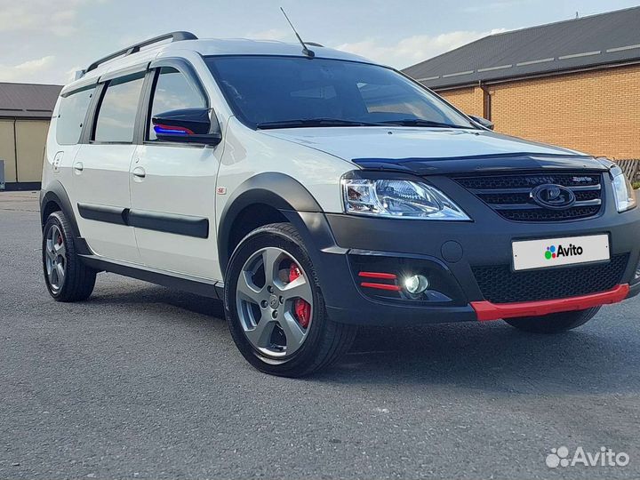 LADA Largus 1.6 МТ, 2018, битый, 168 000 км