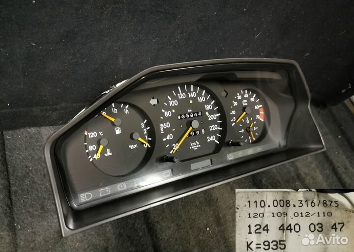 Панель приборов Mercedes W124 Е220 и E200. МКПП