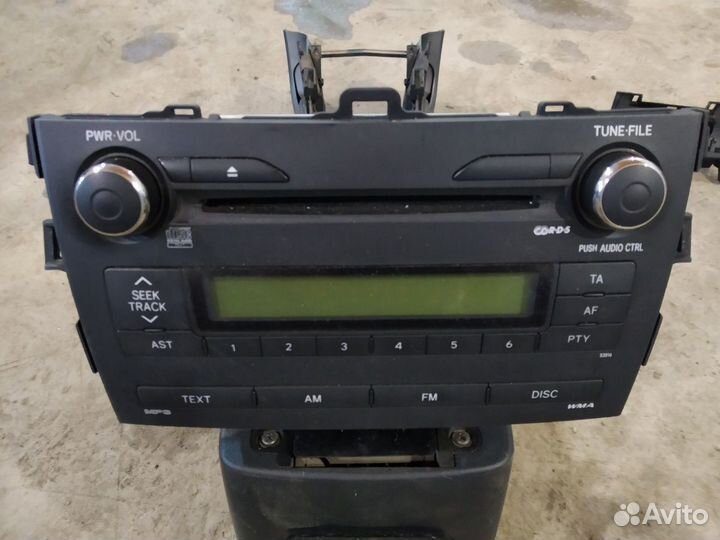 Магнитола Toyota Corolla 150