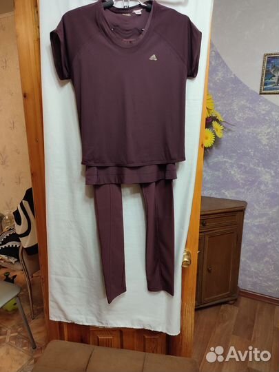 Спортивный костюм женский