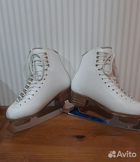 Коньки Jackson Freestyle 5C 36 размер 23.6 см