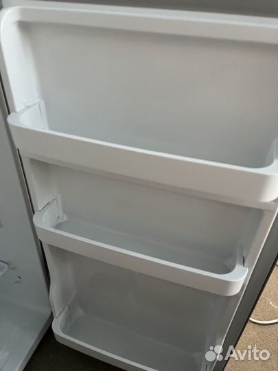 Холодильник Бирюса