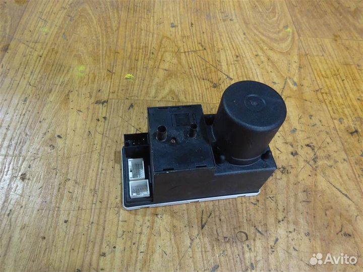 Вакуумное устройство системы центрального замка A