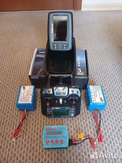 Прикормочный кораблик с gps и эхолотом