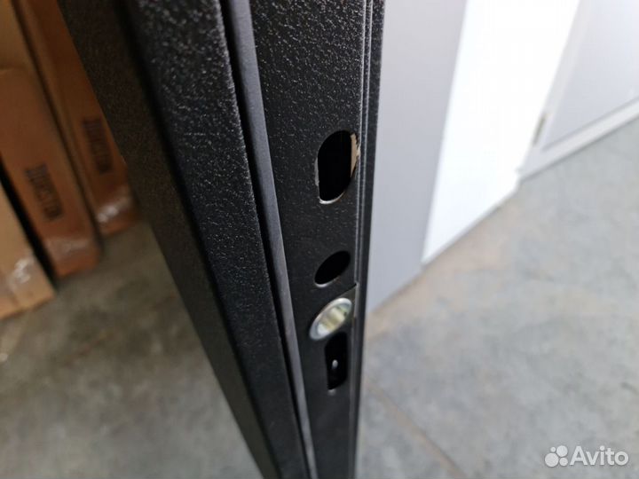 Дверь входная металлическая Софт Милк