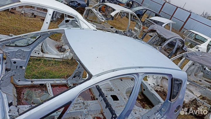 Митсубиси Кольт крыша