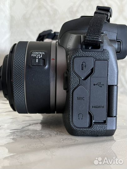 Canon EOS R